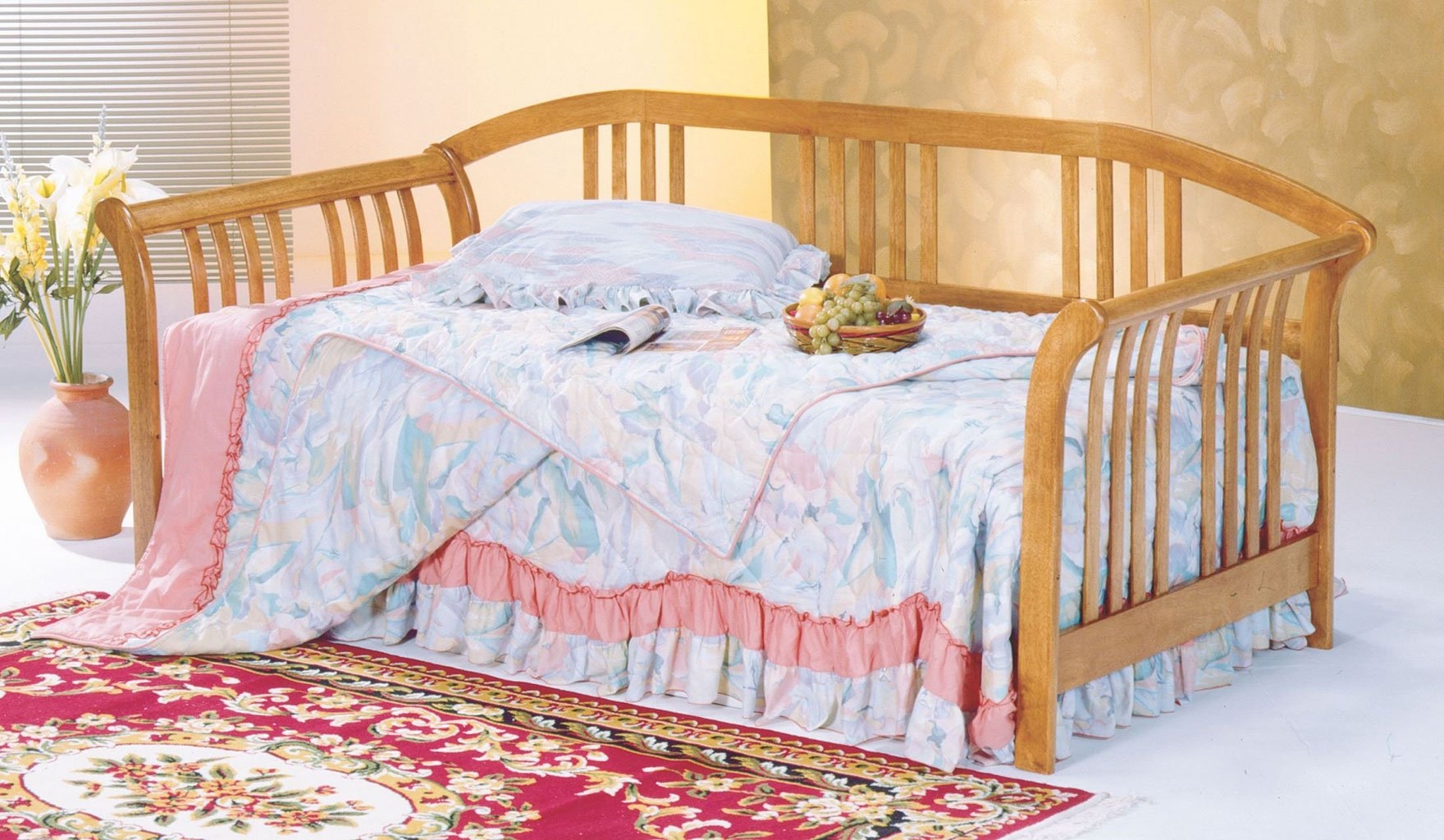 Magna Daybed by Home Elegance in Oak
