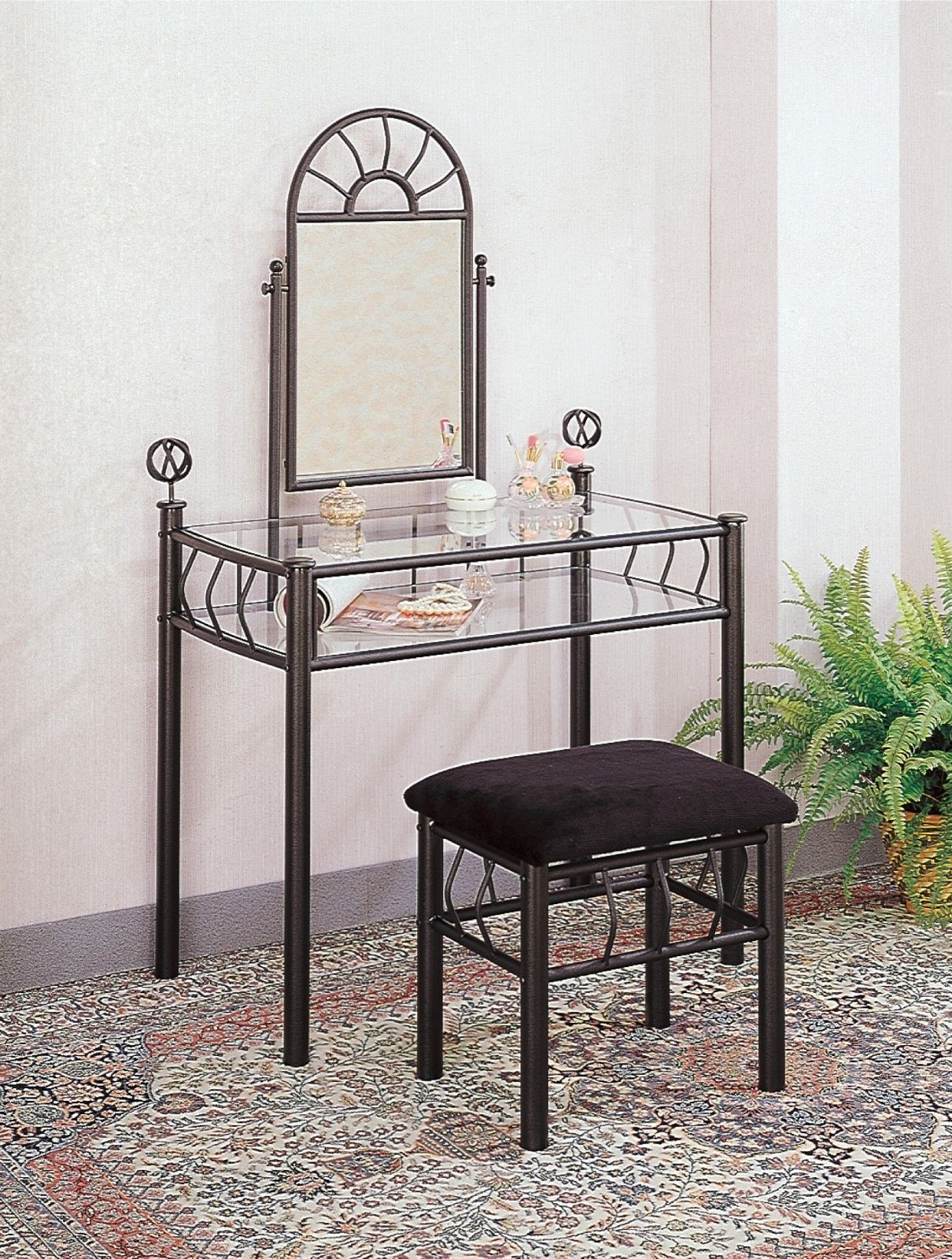 Makeup Tables With A Mirror | Foter