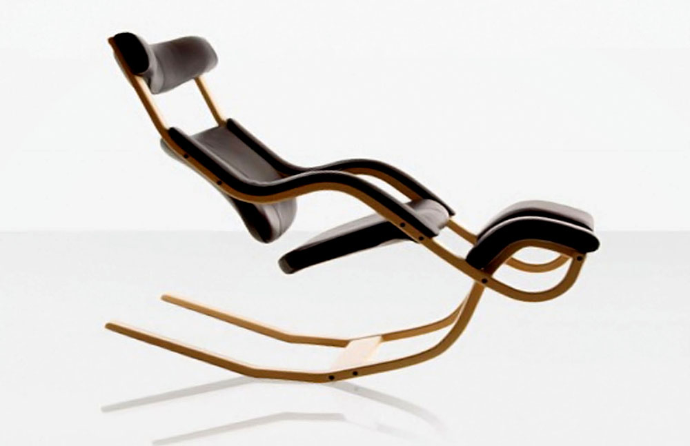 Ergonomic recliner