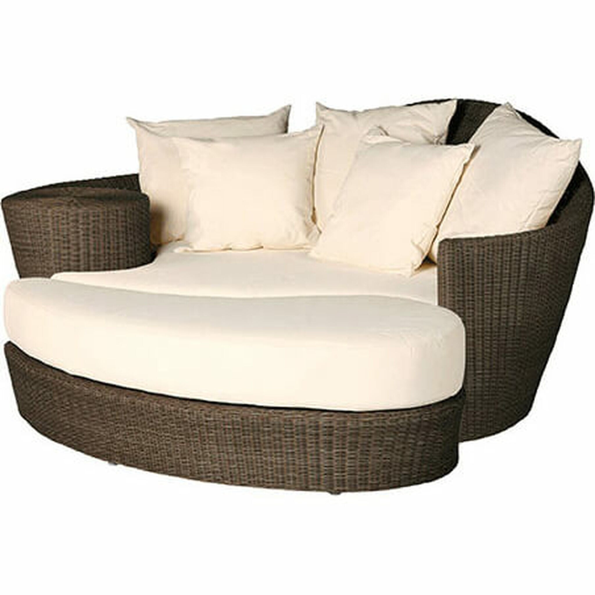I love round chairs