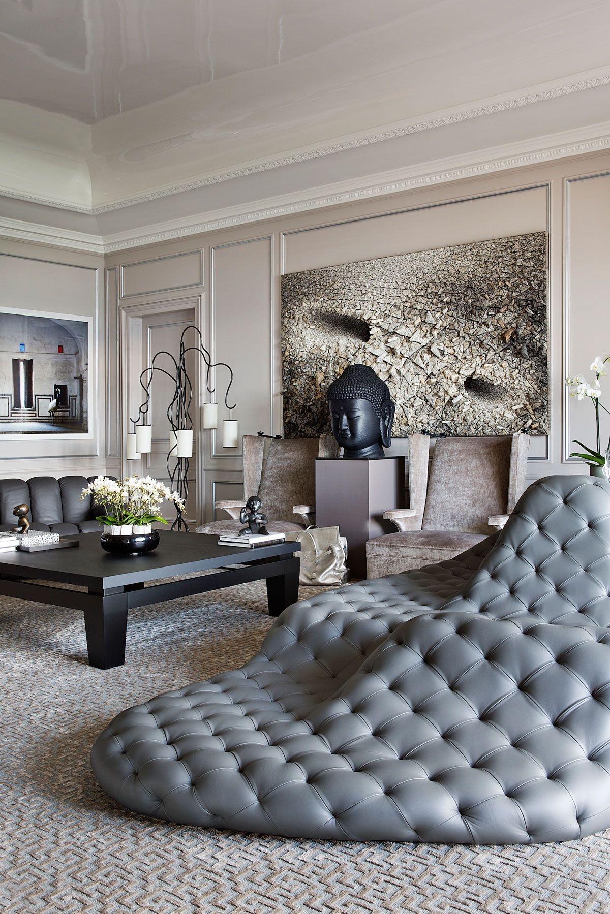 Contemporary chaise