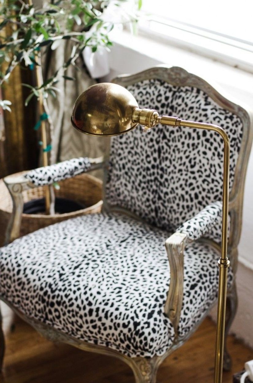 Queen anne dining chairs 1