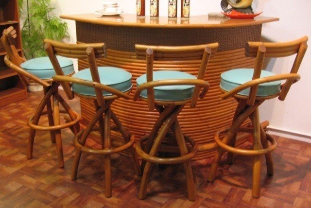 Bamboo tiki bar set