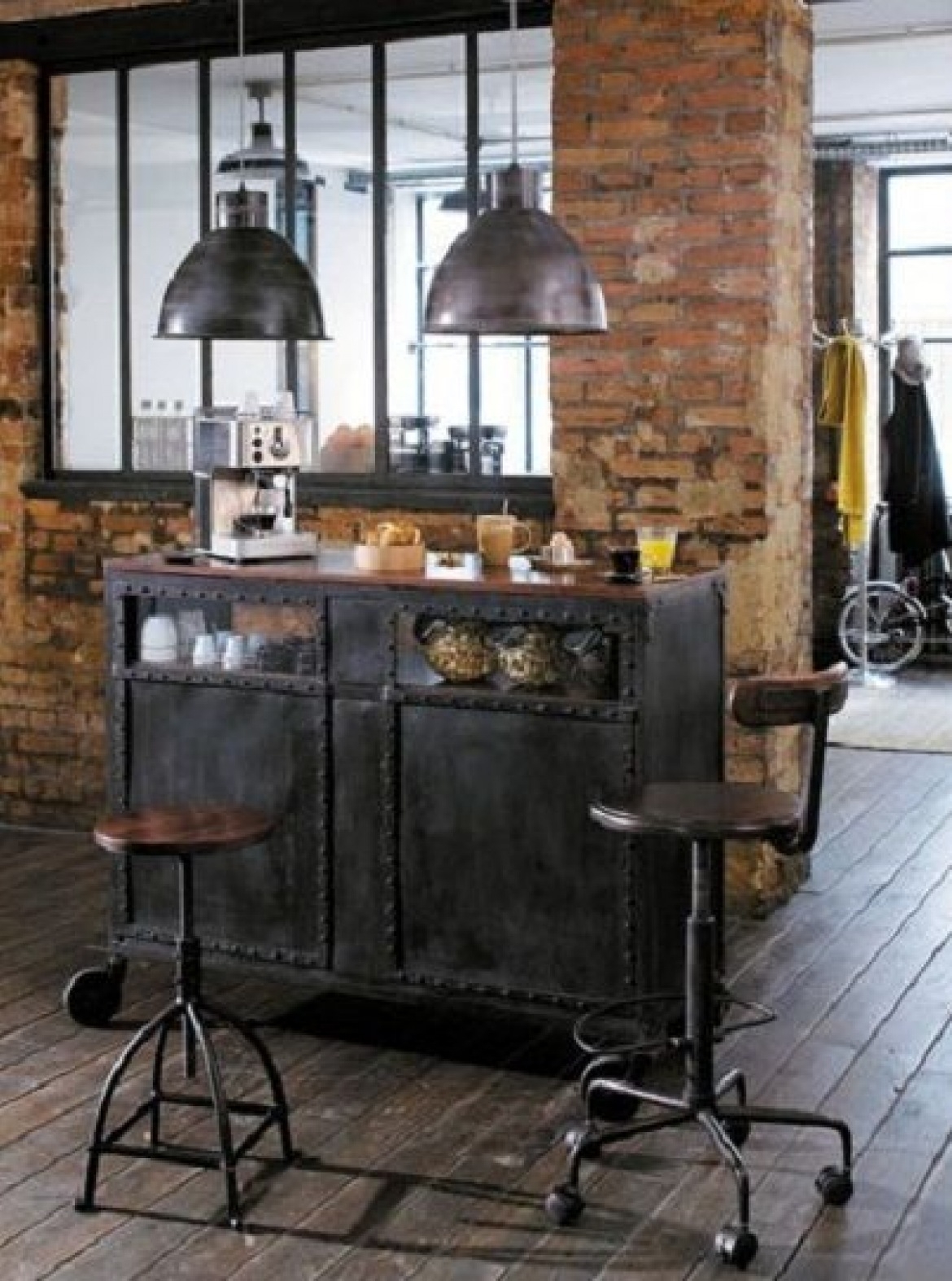 Bar stools casters