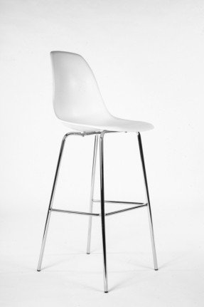 Plastic barstools 1
