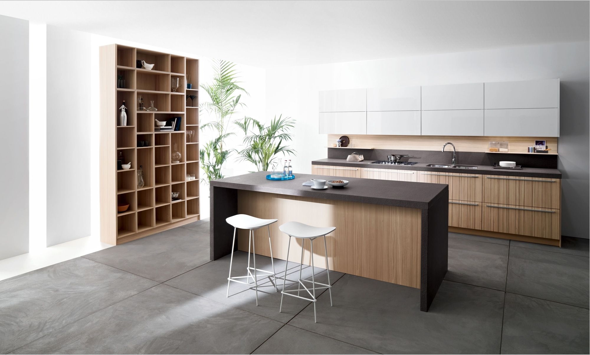 Freestanding breakfast bar