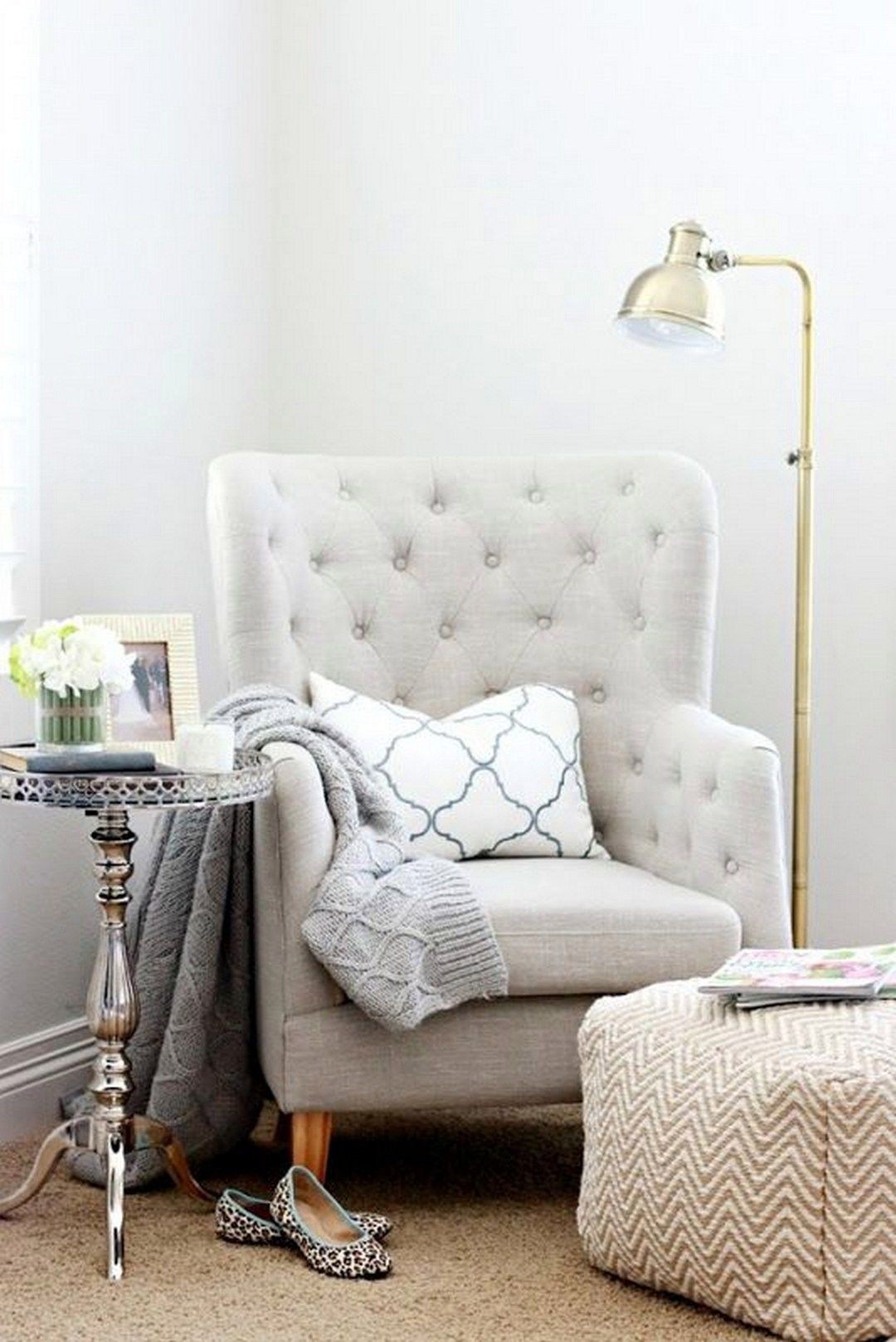 Small bedroom chairs 1