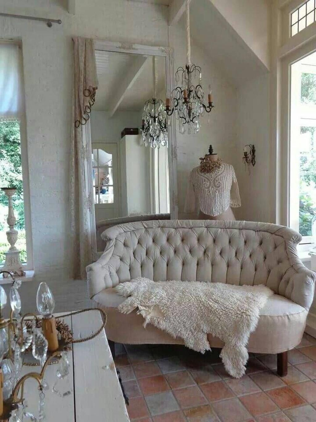 Button back sofa