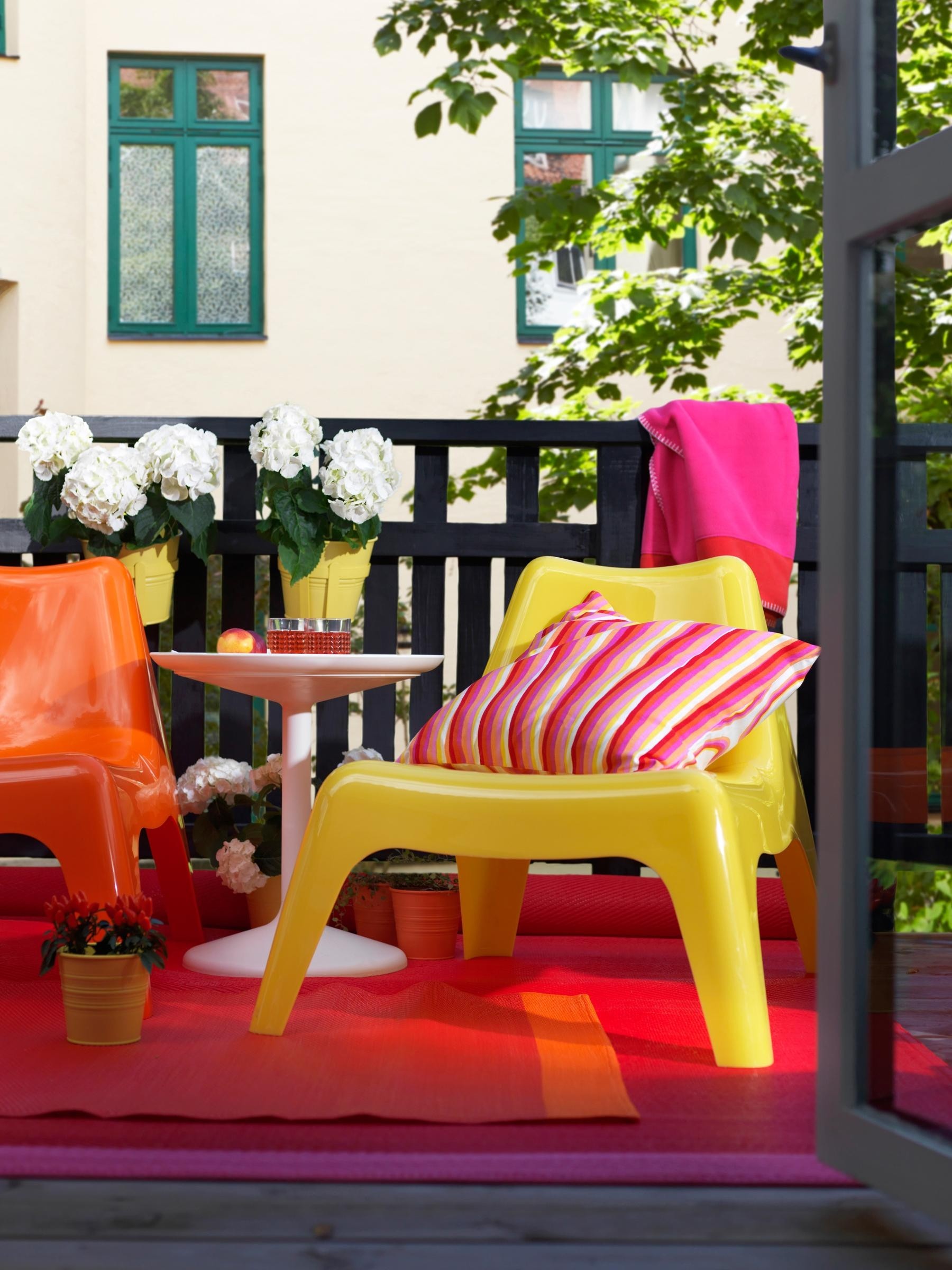 Cheap plastic furniture