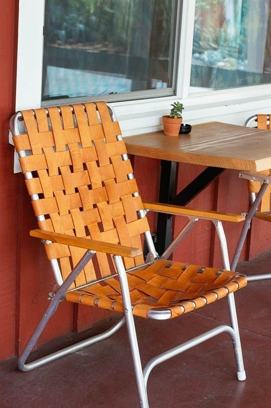 Lightweight lawn chairs
