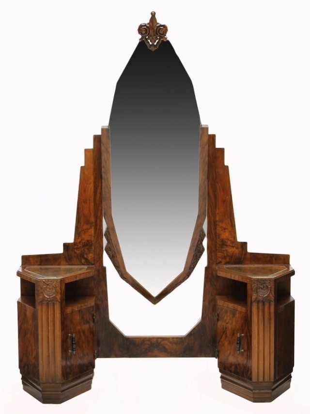 Art deco bedroom
