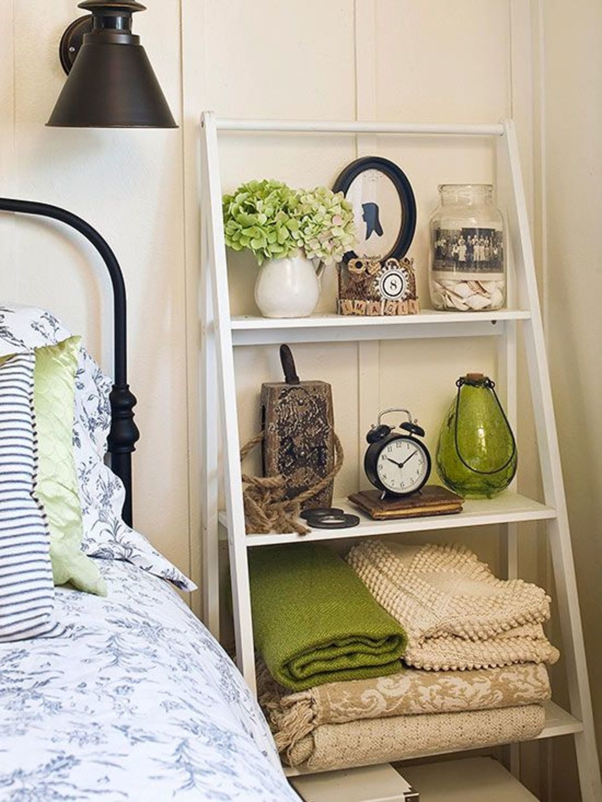 Floating shelf nightstand
