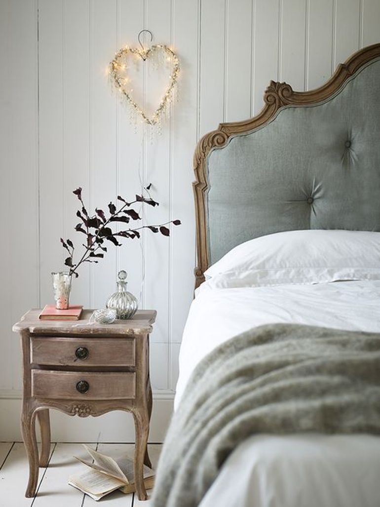 French nightstands 1