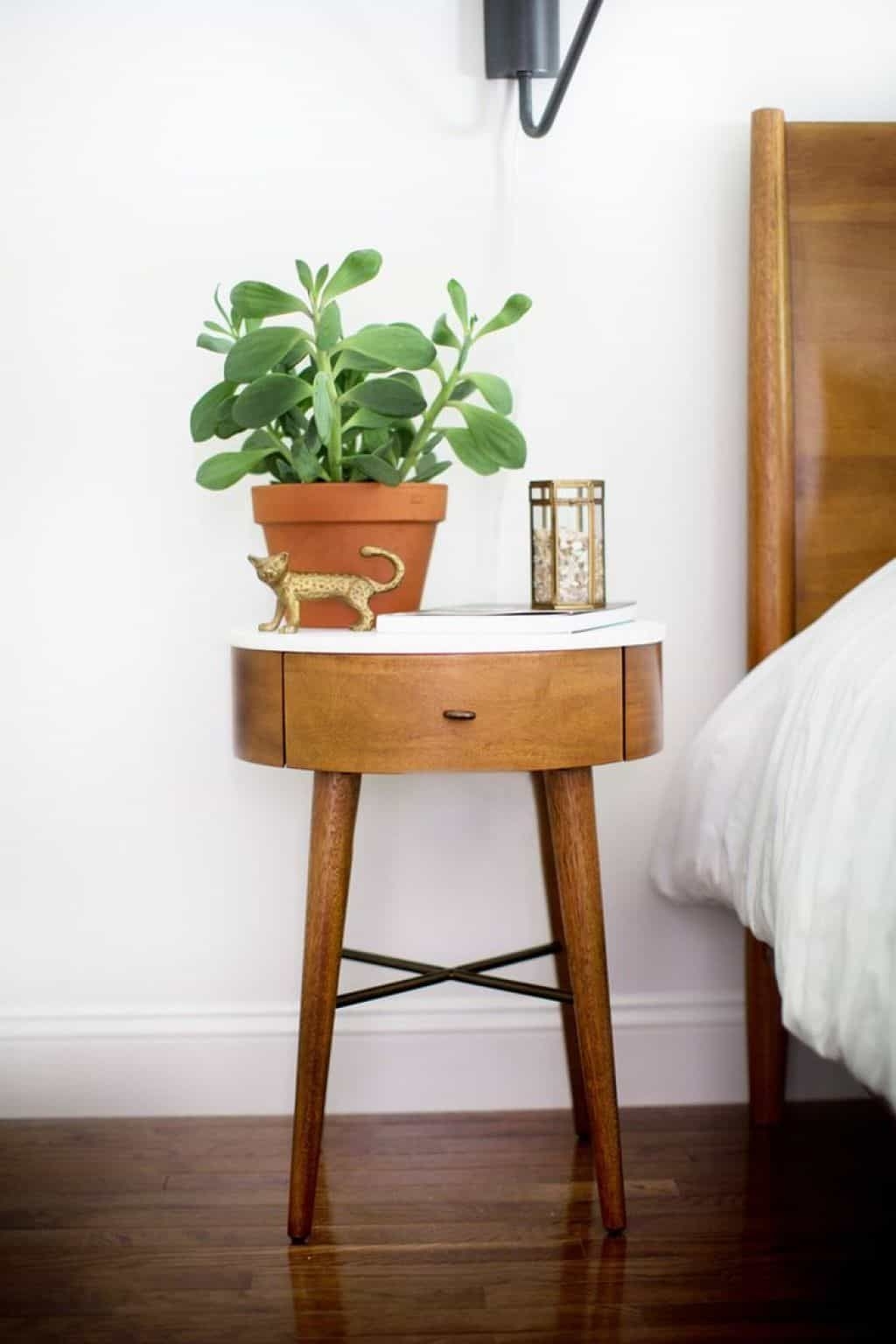 Penelope nightstand small acorn
