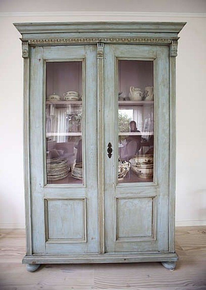 Antique bookcases 1