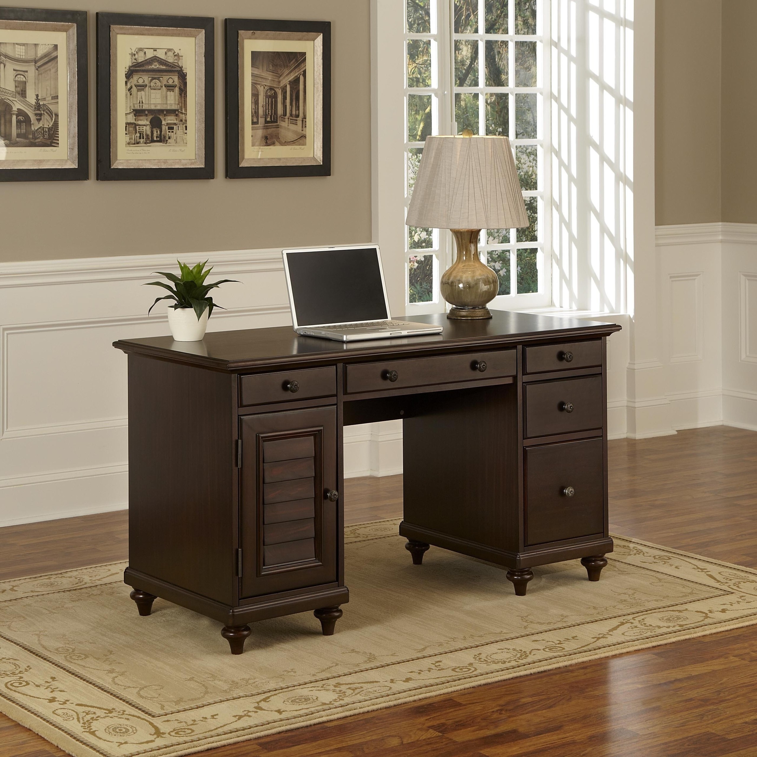 Bermuda pedestal desk