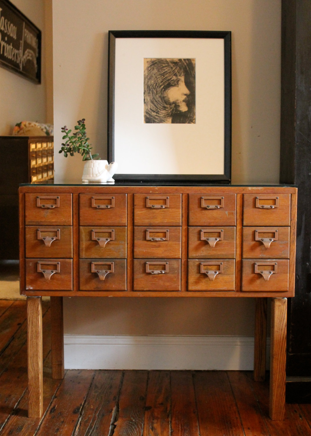 Card cabinet