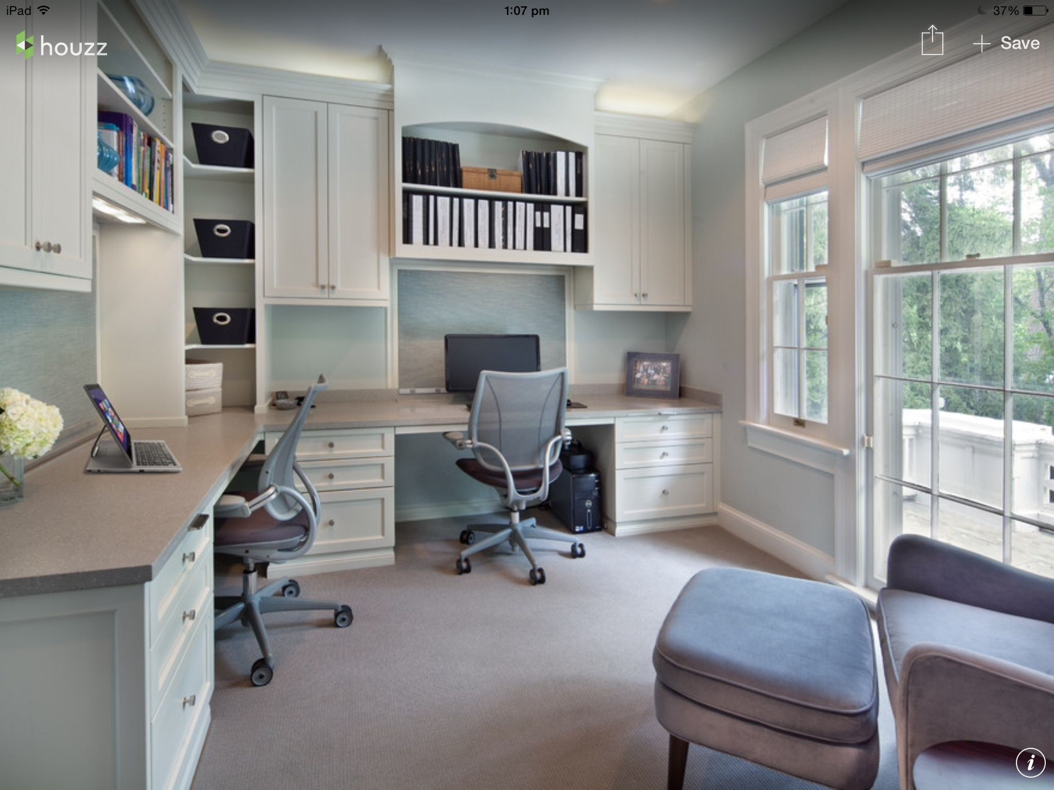 Contemporary computer chair