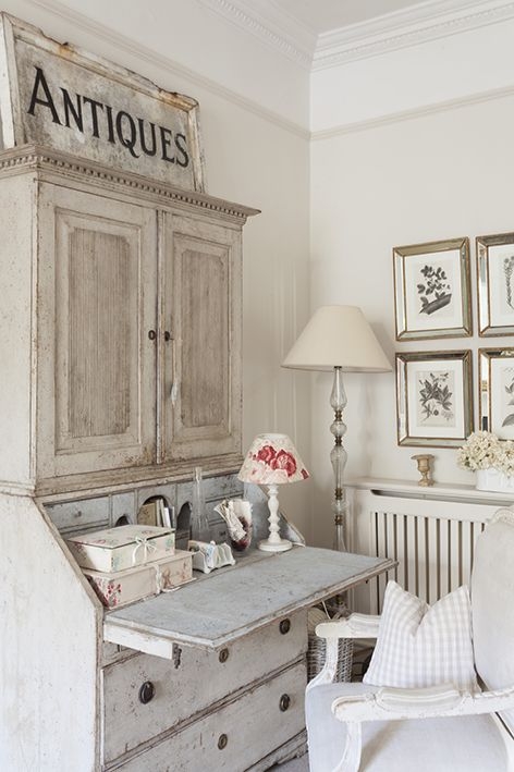 French desk chair