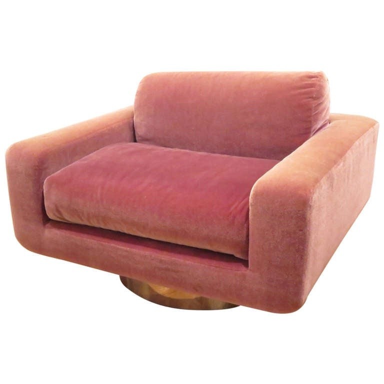 Oversized swivel chair style harvey probber