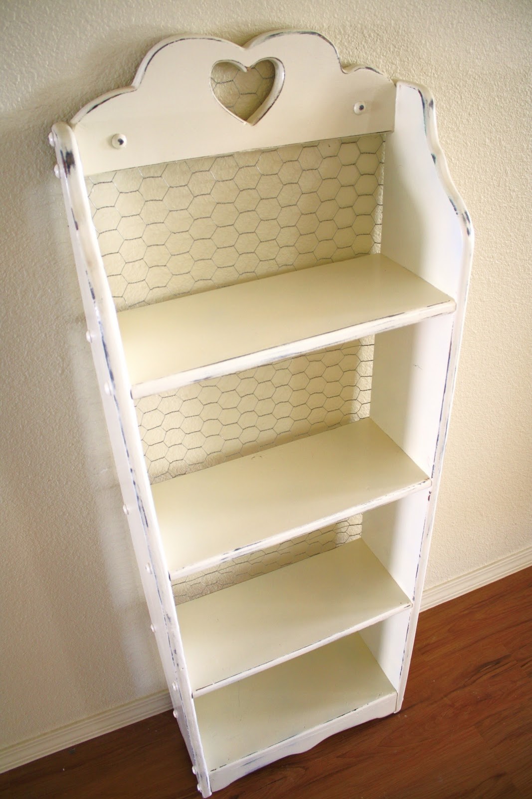 Shabby chic shelving unit