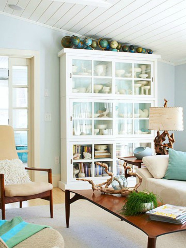 Sitting room shelving units