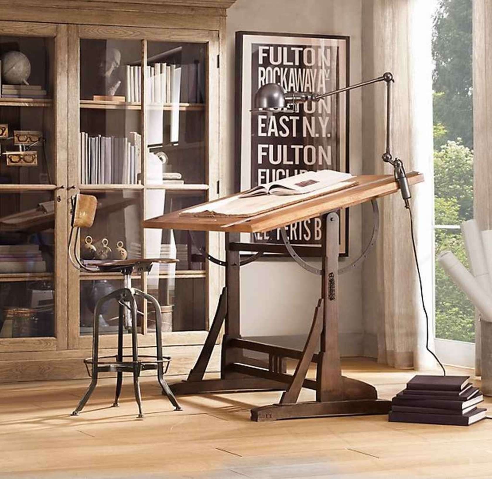 Wood drafting table