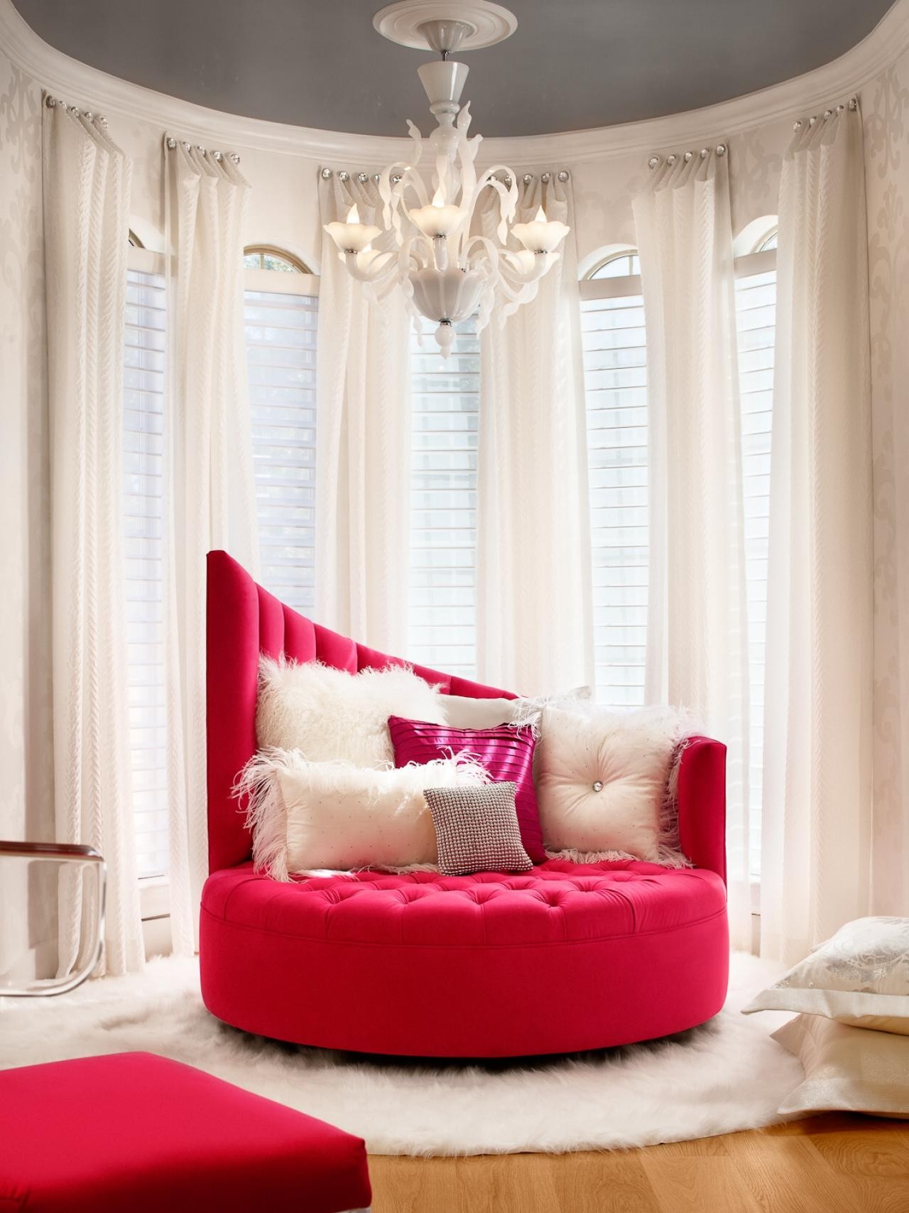 Round lounge sofa