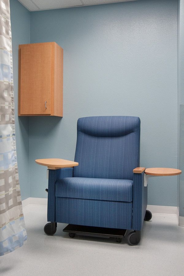 Soltice ii bariatric recliner the soltice ii medical recliner accommodates