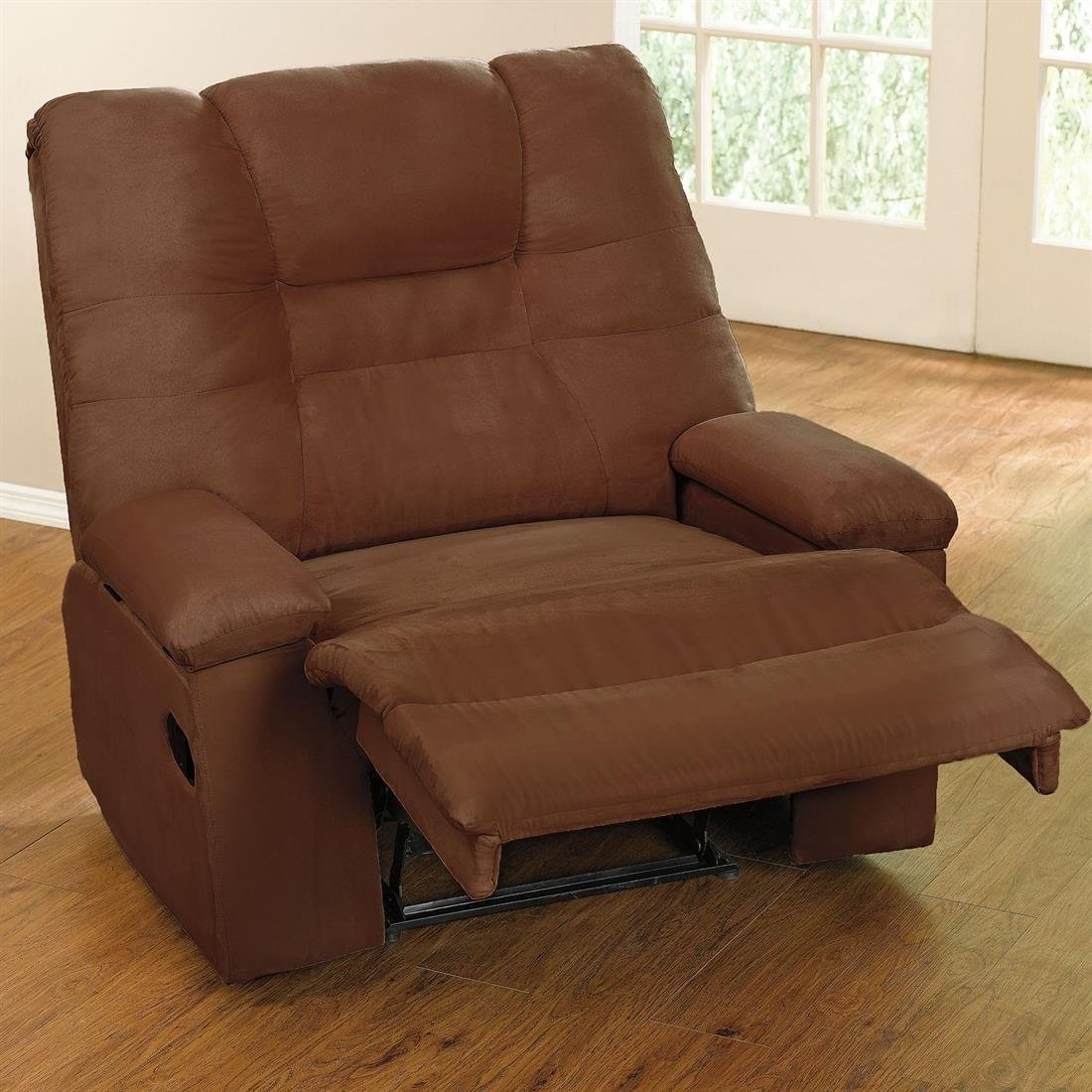 Wide recliner 1
