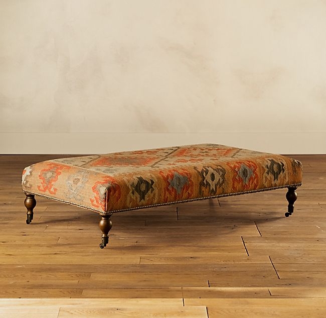 Kilim ottoman