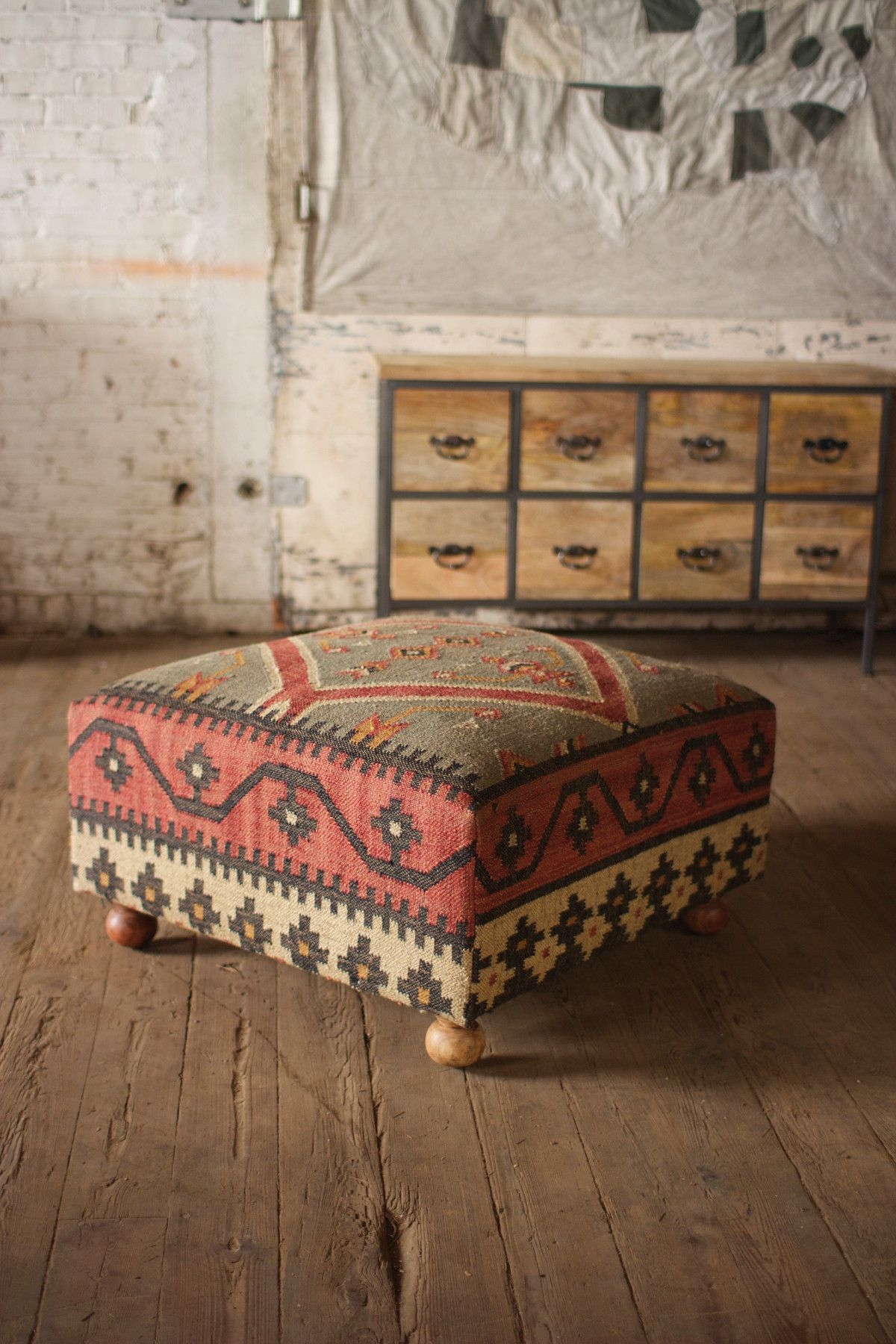 Kilim stools