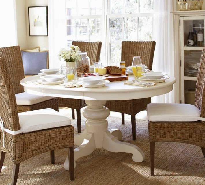 Tivoli Round Extending Pedestal Dining Table