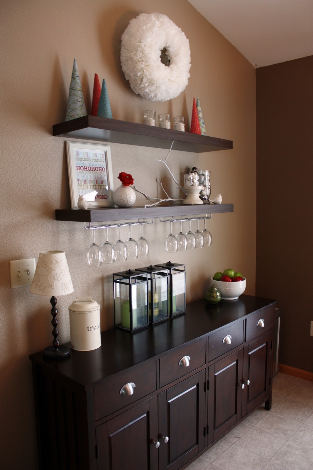 Buffet wine cabinet