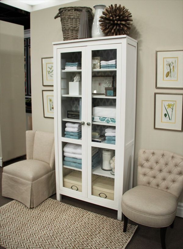 Built in shoe cupboard