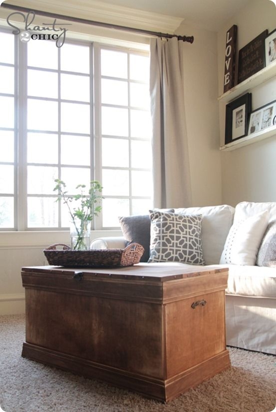 Diy trunk coffee table 1