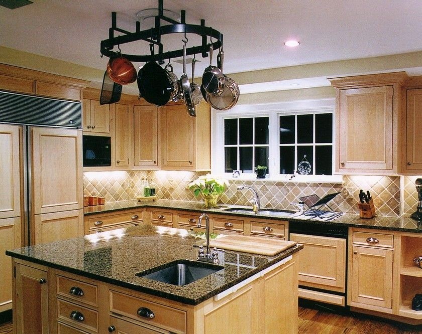 Saucepan wall rack