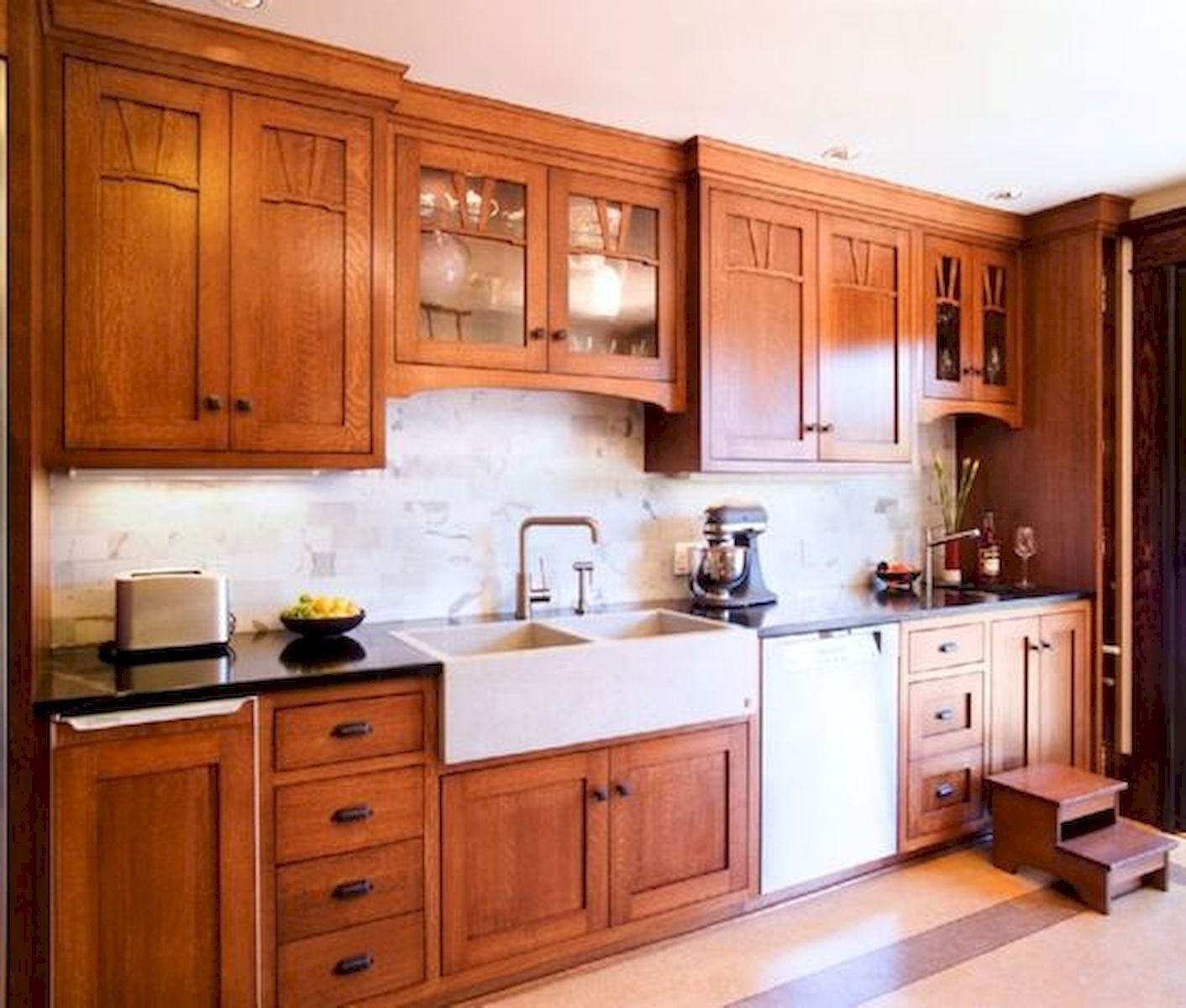 Shaker cabinets 33