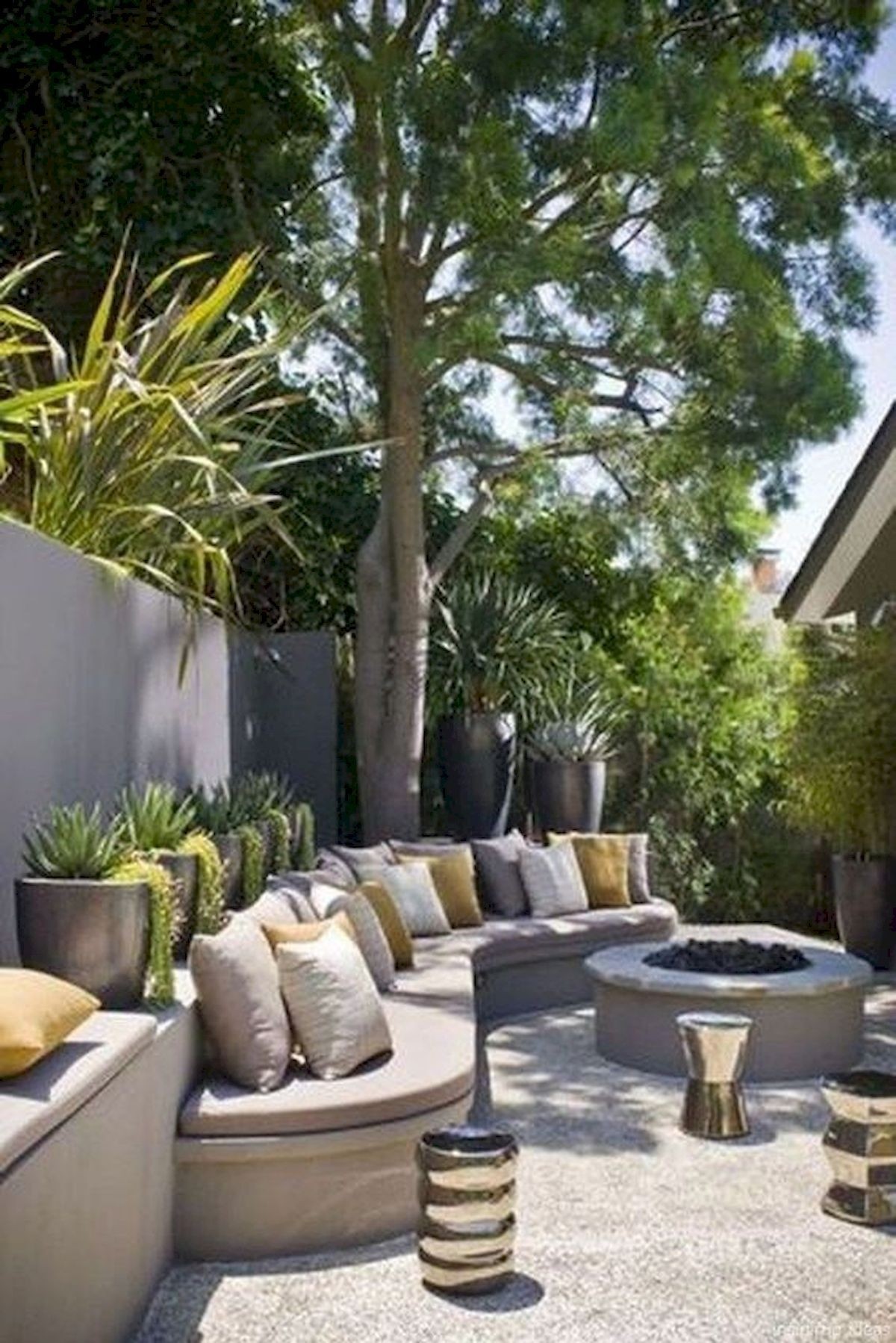 Curved bench seating