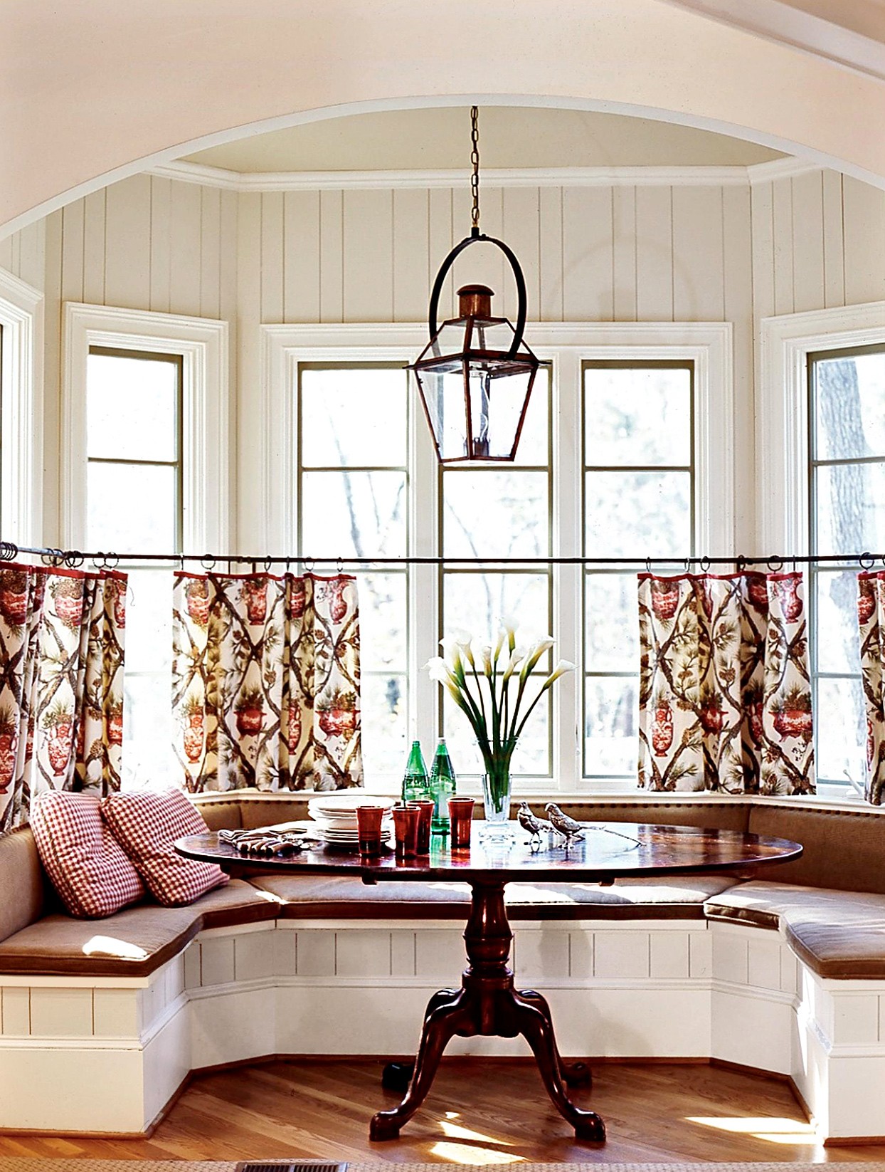 Kitchens with banquette seating