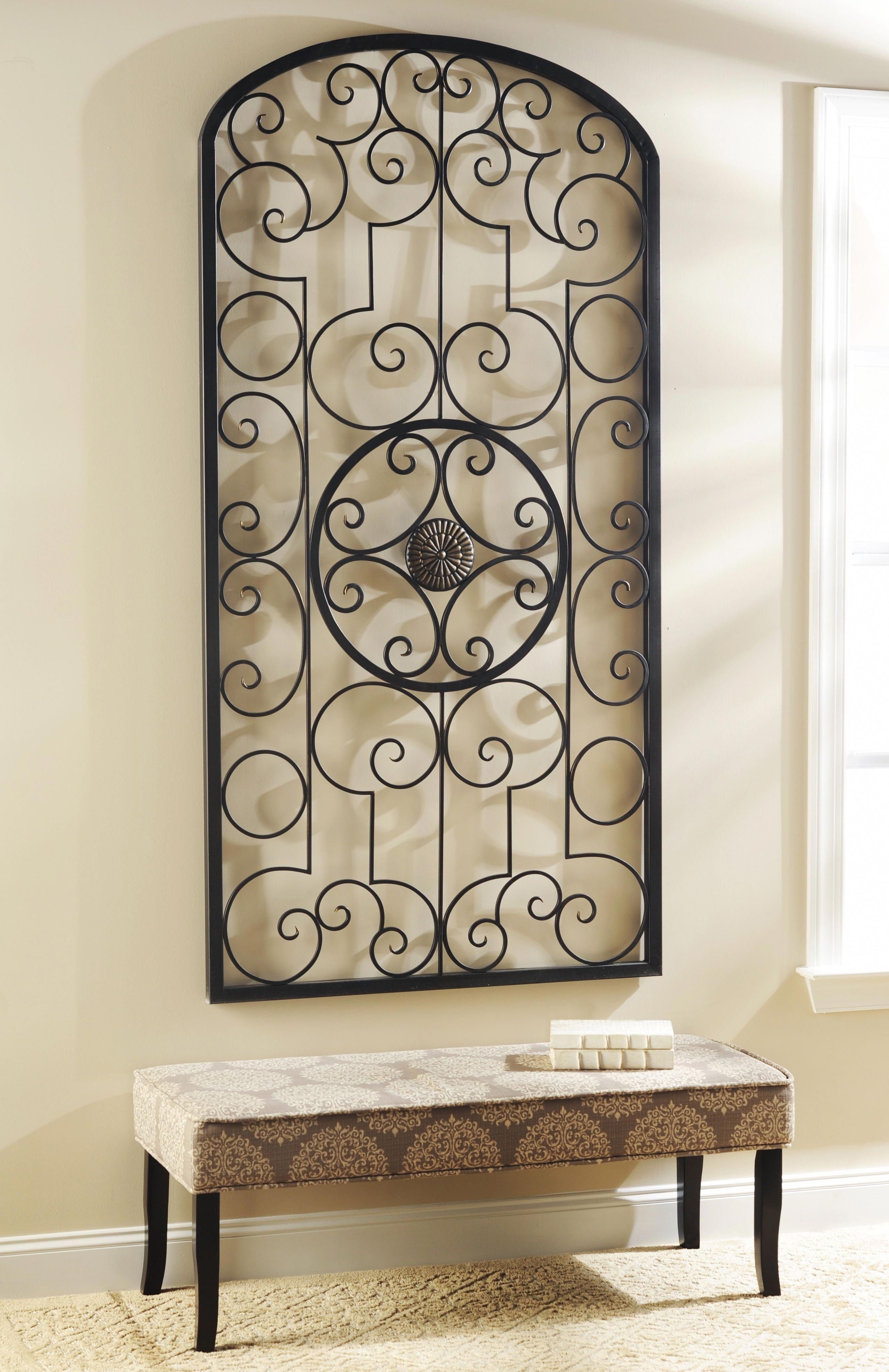 Metal scroll wall decor