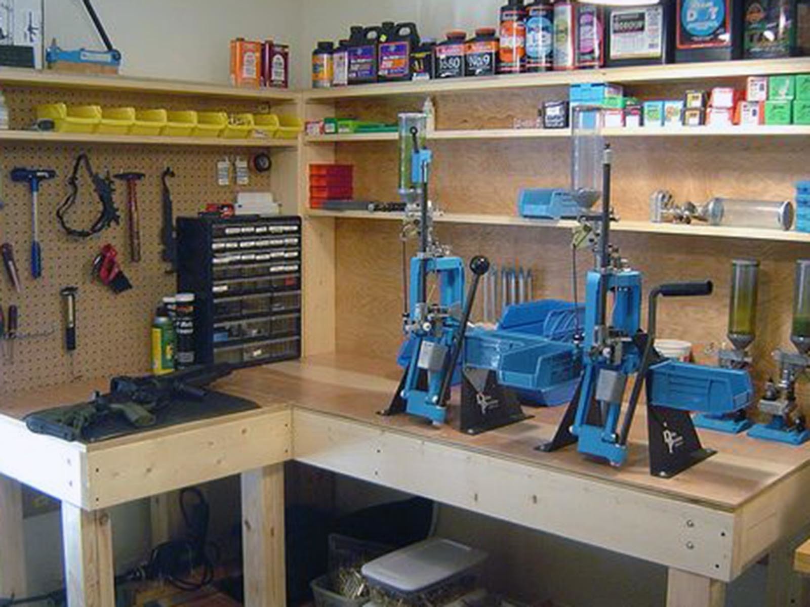 Reloading bench