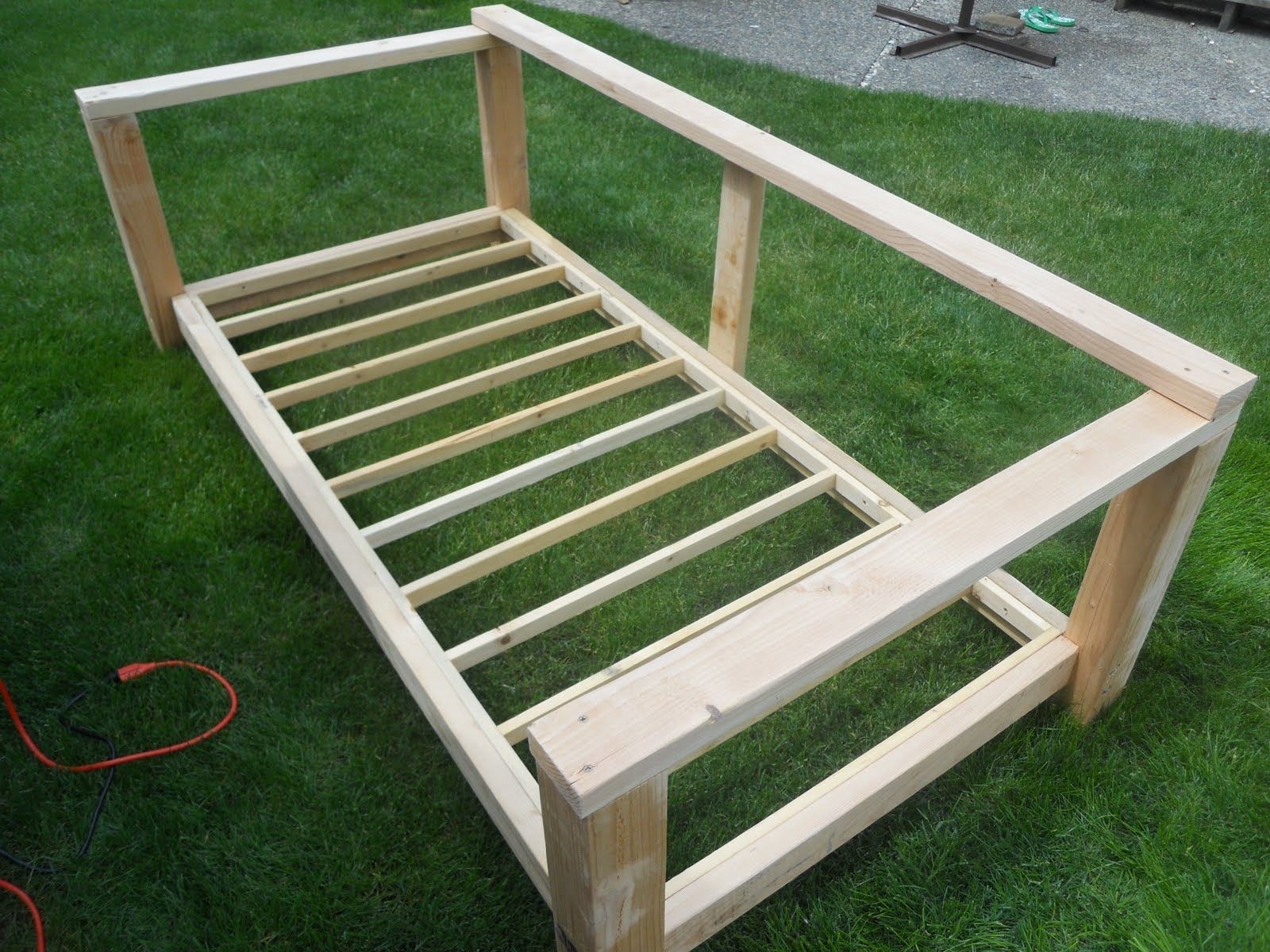 Wood daybed frames