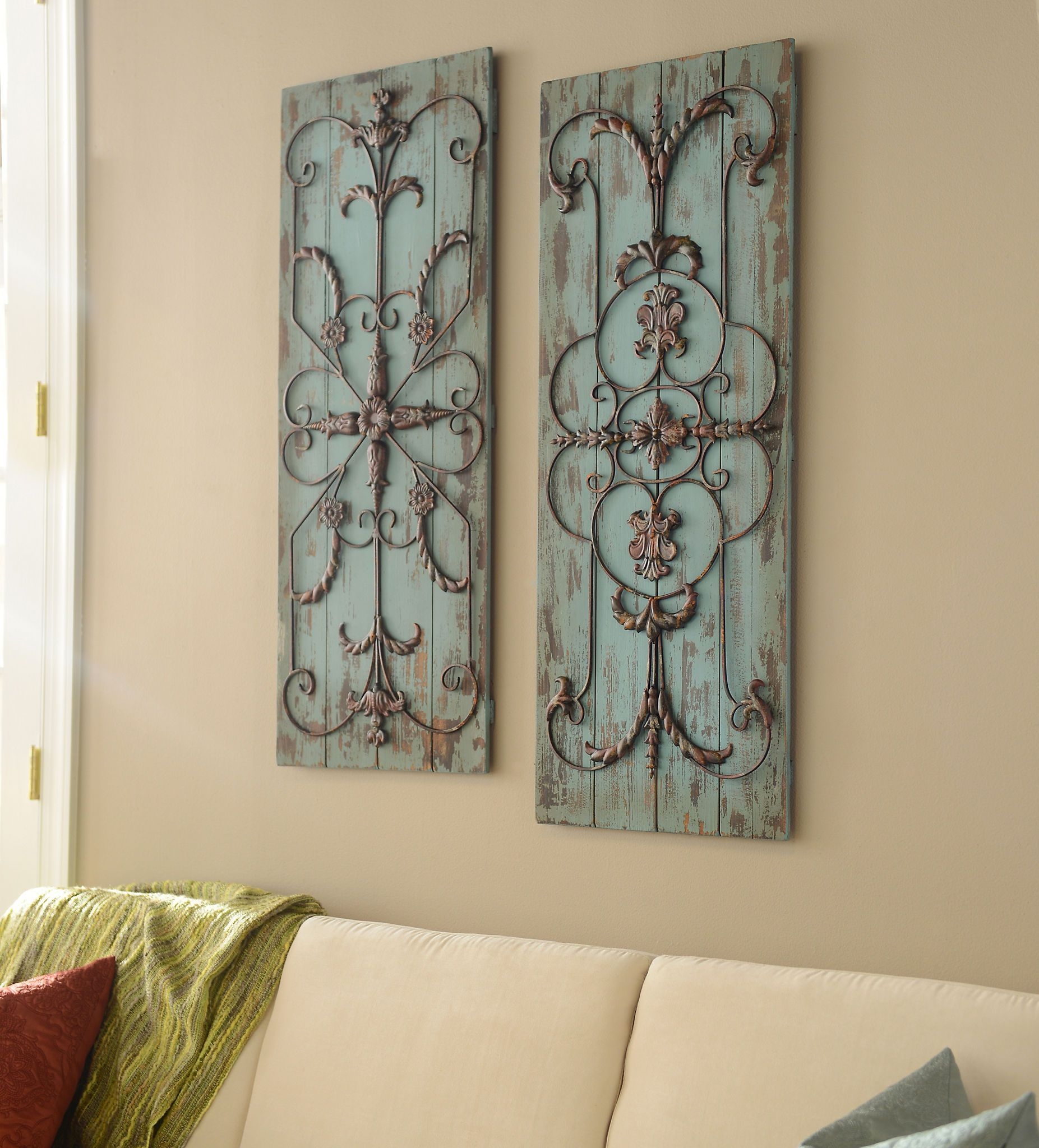 Metal wall grilles decor