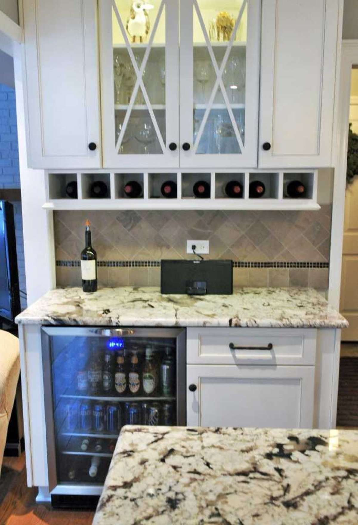 Kitchen bar cabinets
