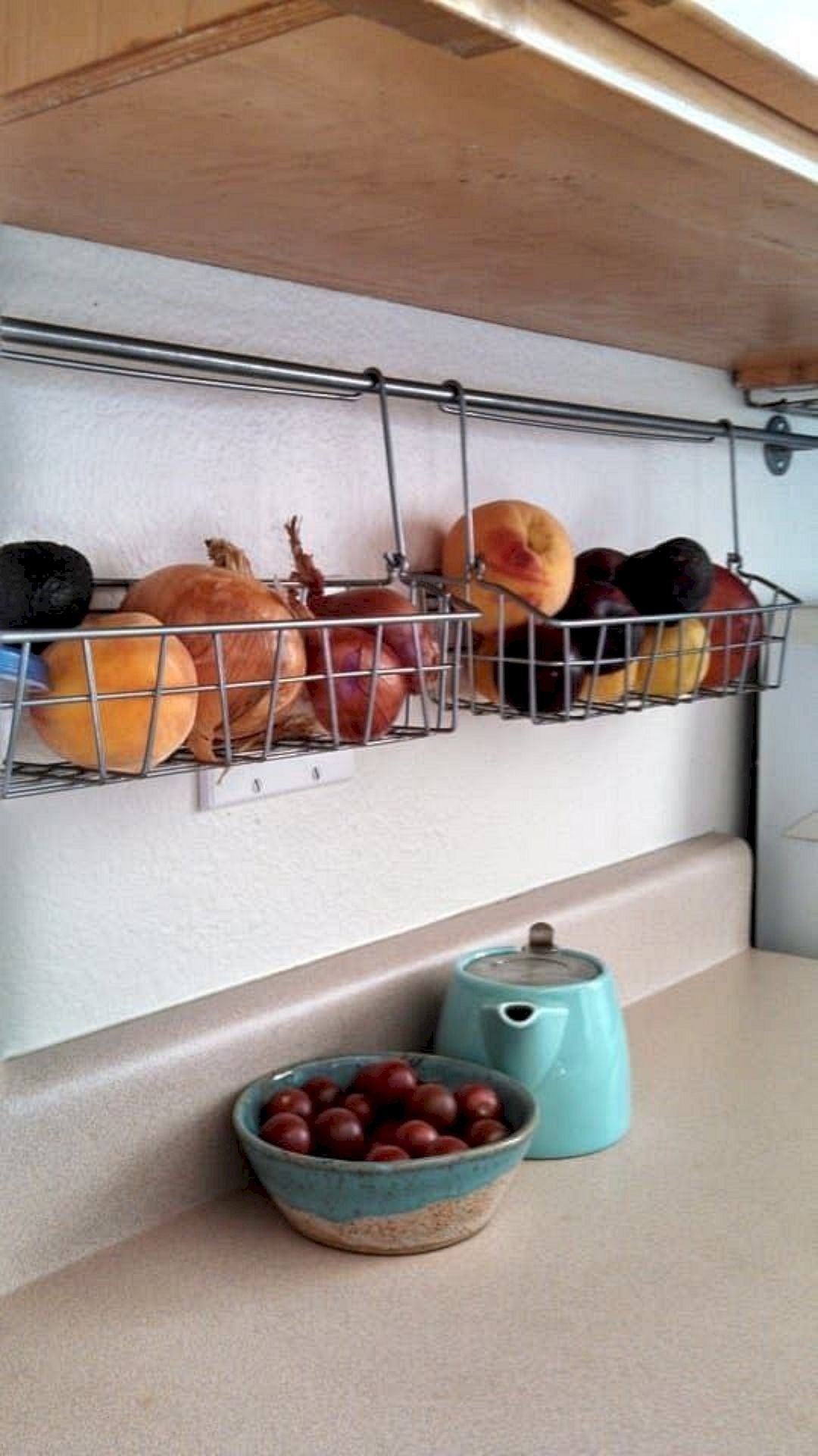 Wall mount wire basket