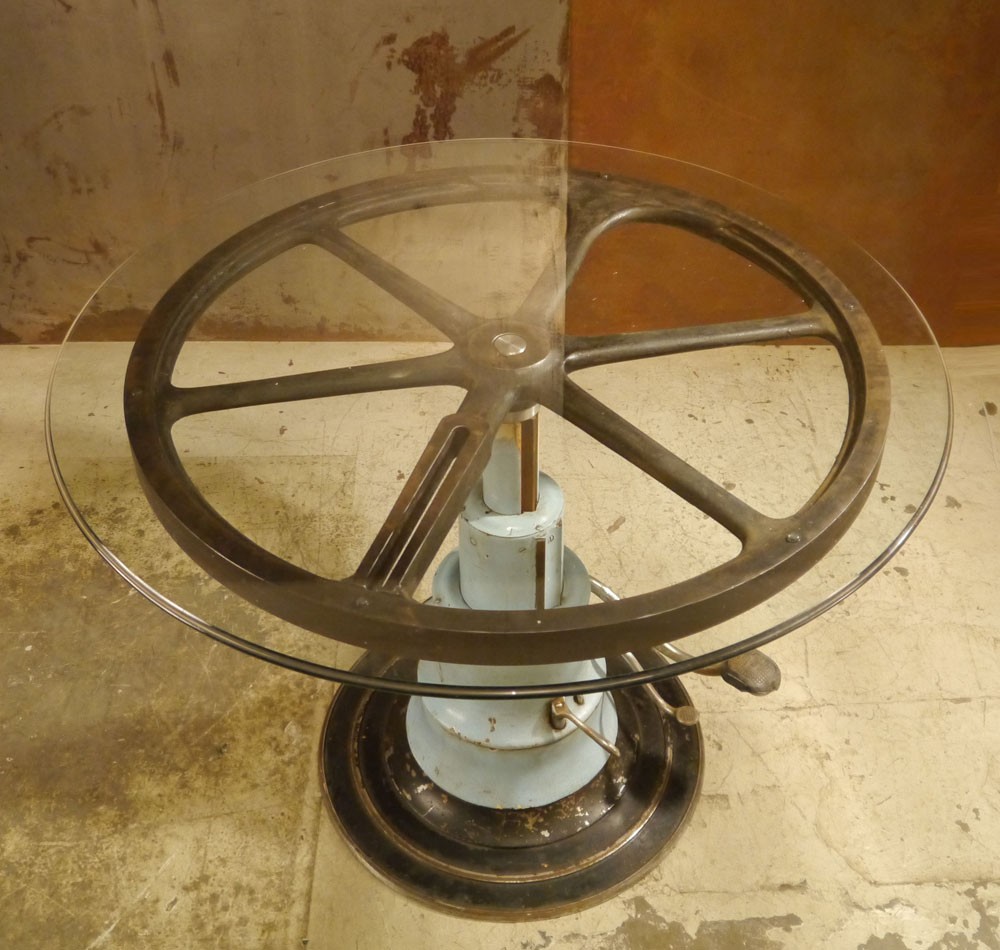 Adjustable height coffee table 21