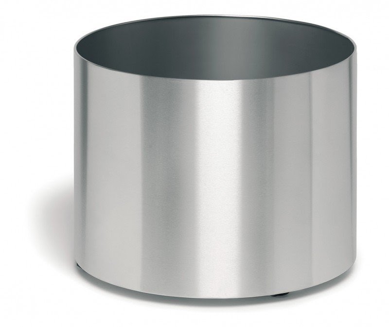 Greens Round Planter on Casters