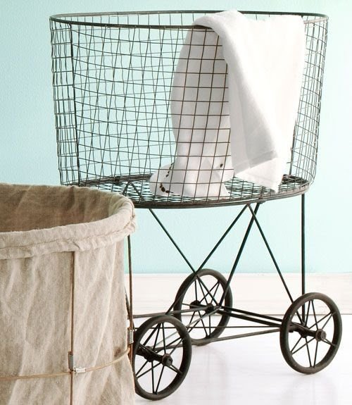 Metal laundry basket