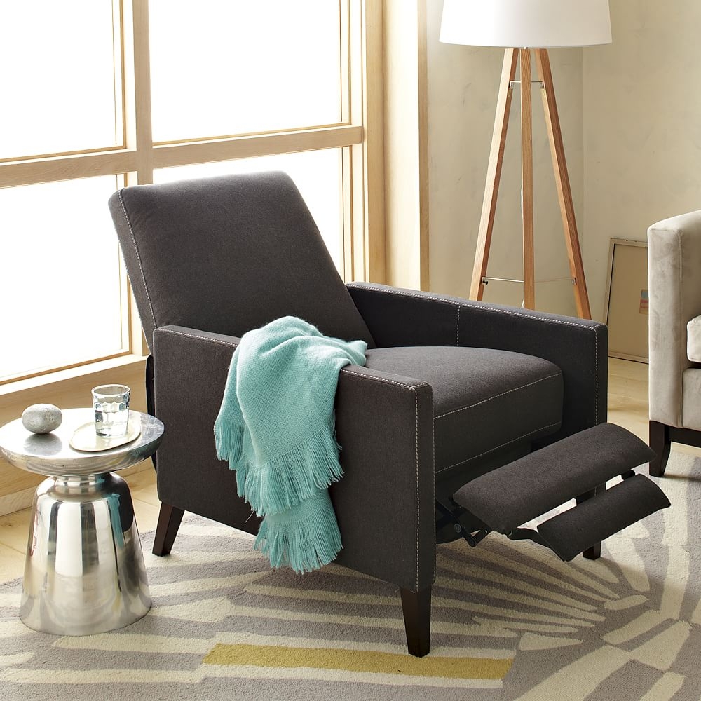 Sedgwick recliner 29 w x 36 5 d x 39